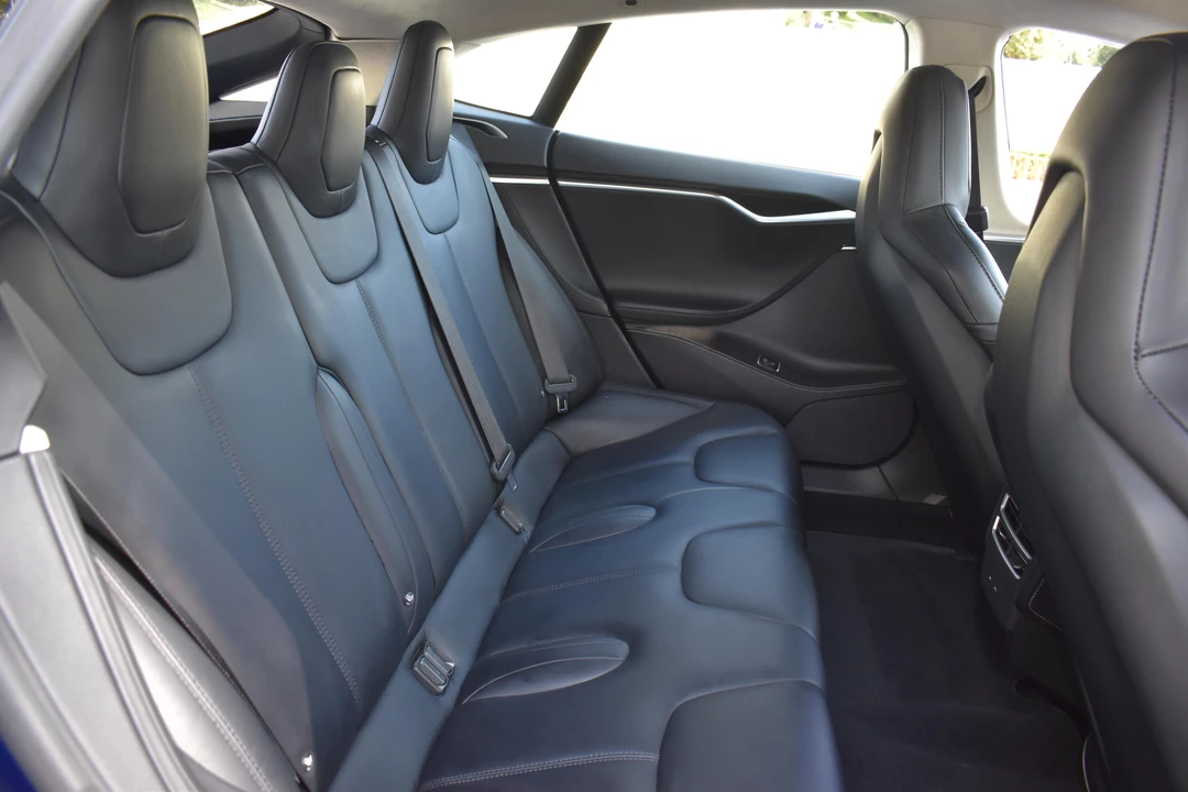 2016 Tesla Model S - Image 27 of 31