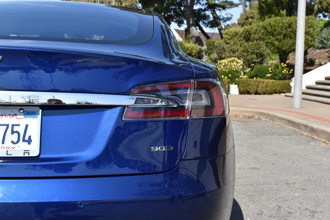 2016 Tesla Model S - Image 20 of 31