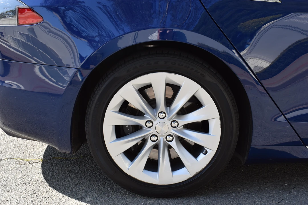 2016 Tesla Model S - Image 23 of 31