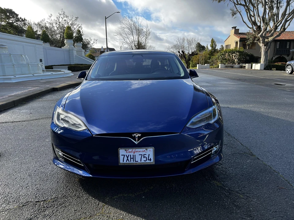 2016 Tesla Model S - Image 7 of 31