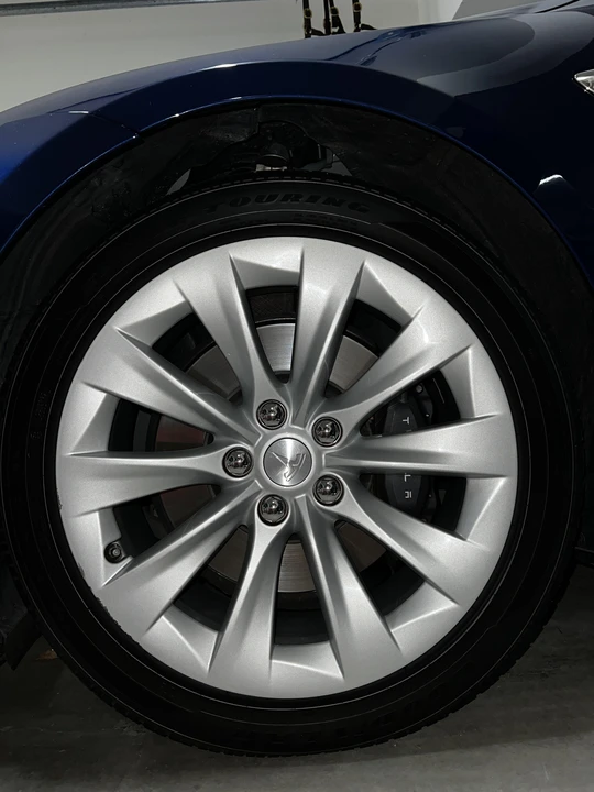 2016 Tesla Model S - Image 21 of 31