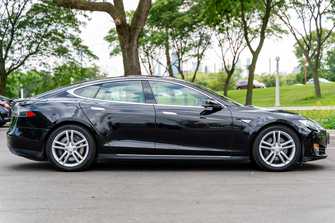 2016 Tesla Model S - Image 3 of 31