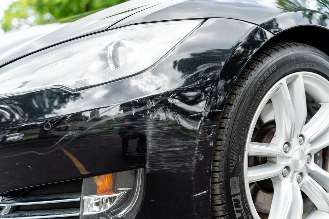 2016 Tesla Model S - Image 19 of 31