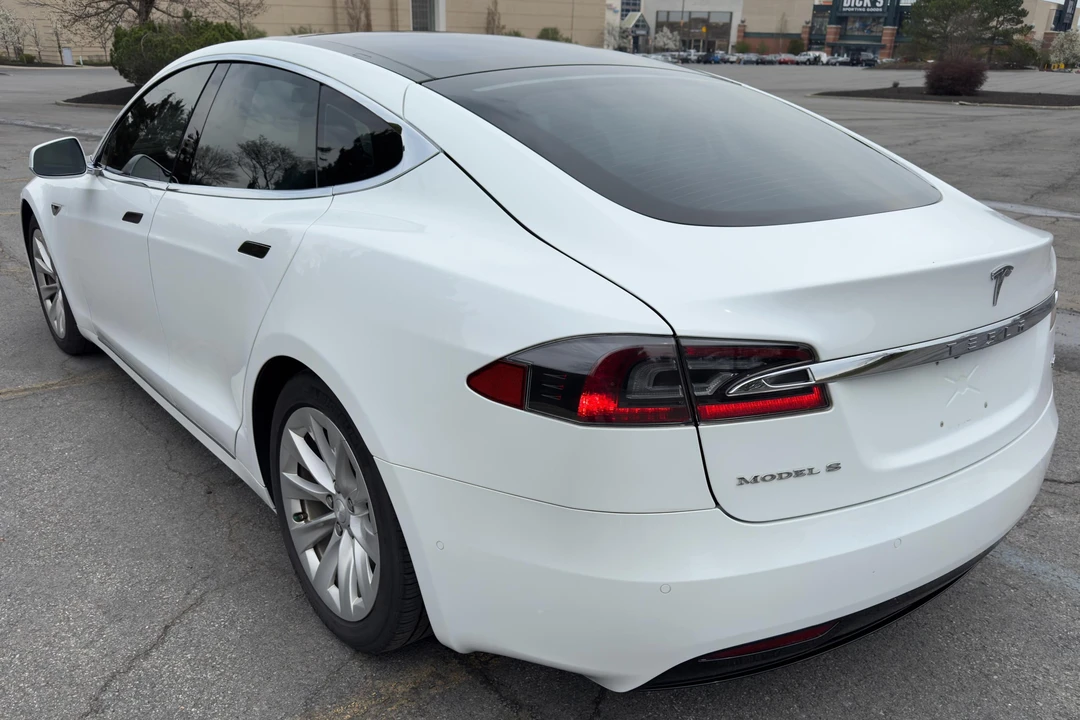2016 Tesla Model S - Image 4 of 31