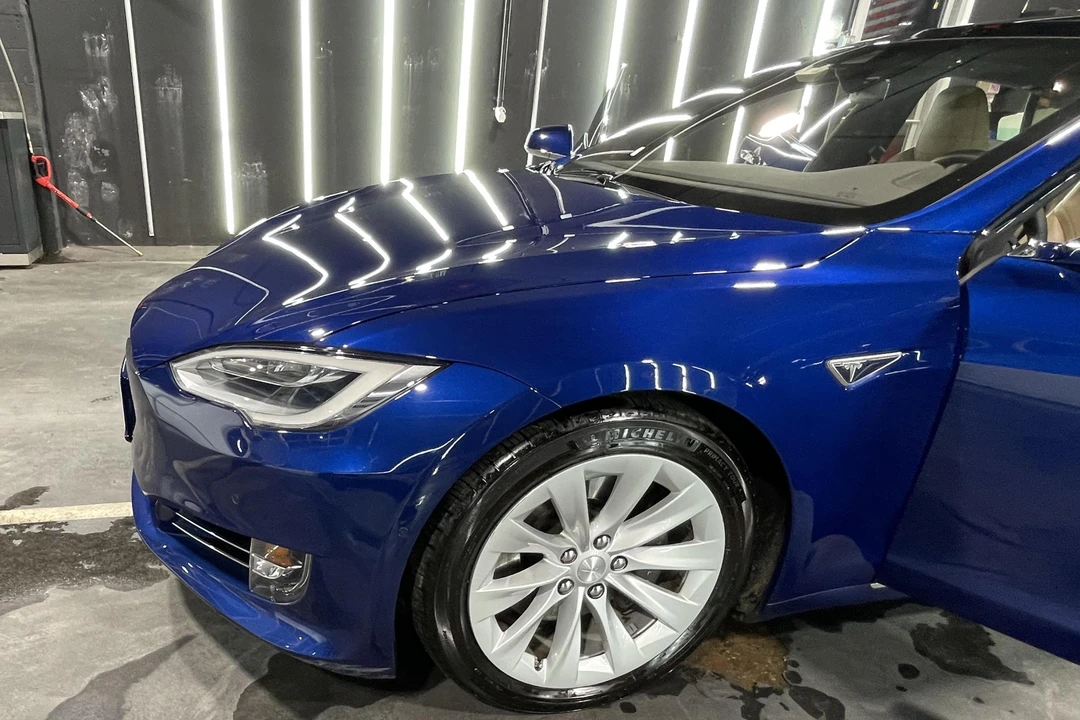 2016 Tesla Model S - Image 19 of 31