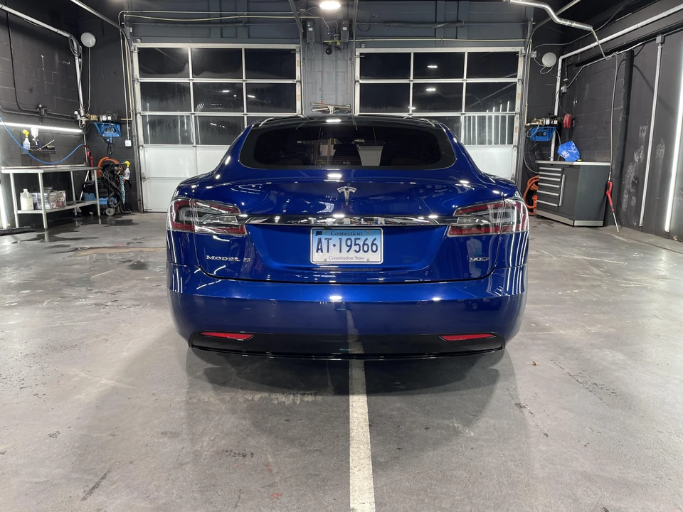 2016 Tesla Model S - Image 11 of 31