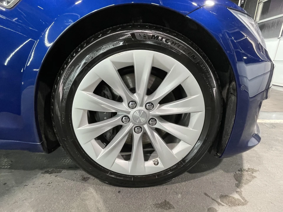 2016 Tesla Model S - Image 30 of 31