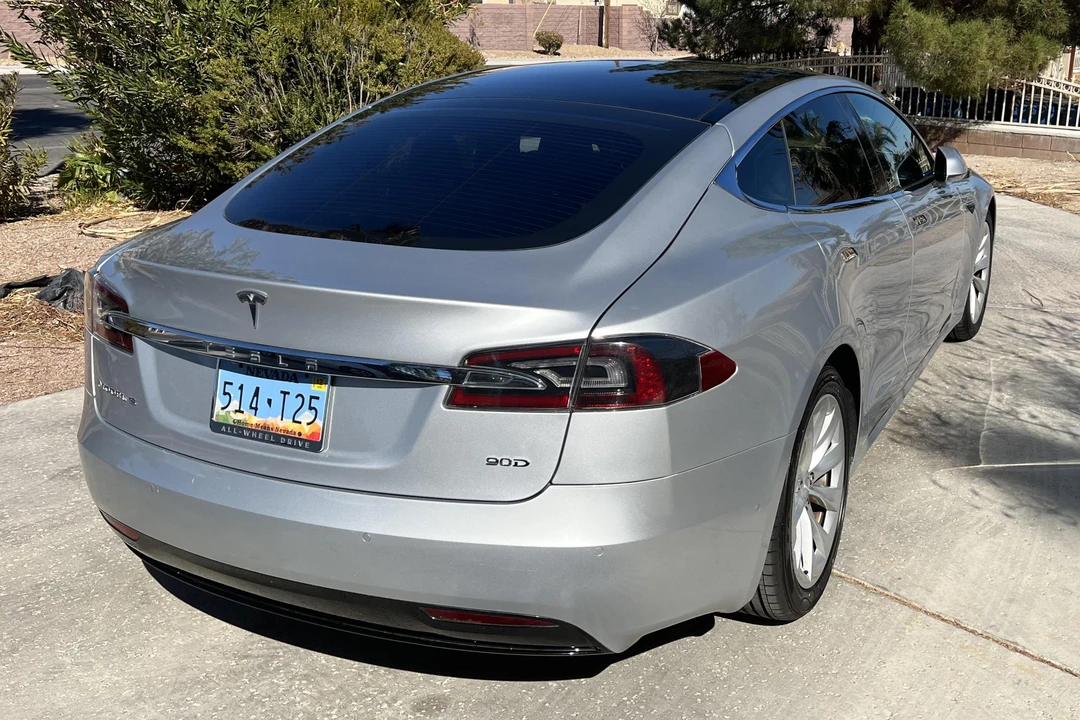 2016 Tesla Model S - Image 4 of 9