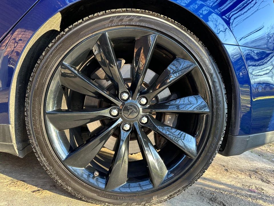 2016 Tesla Model S - Image 26 of 31
