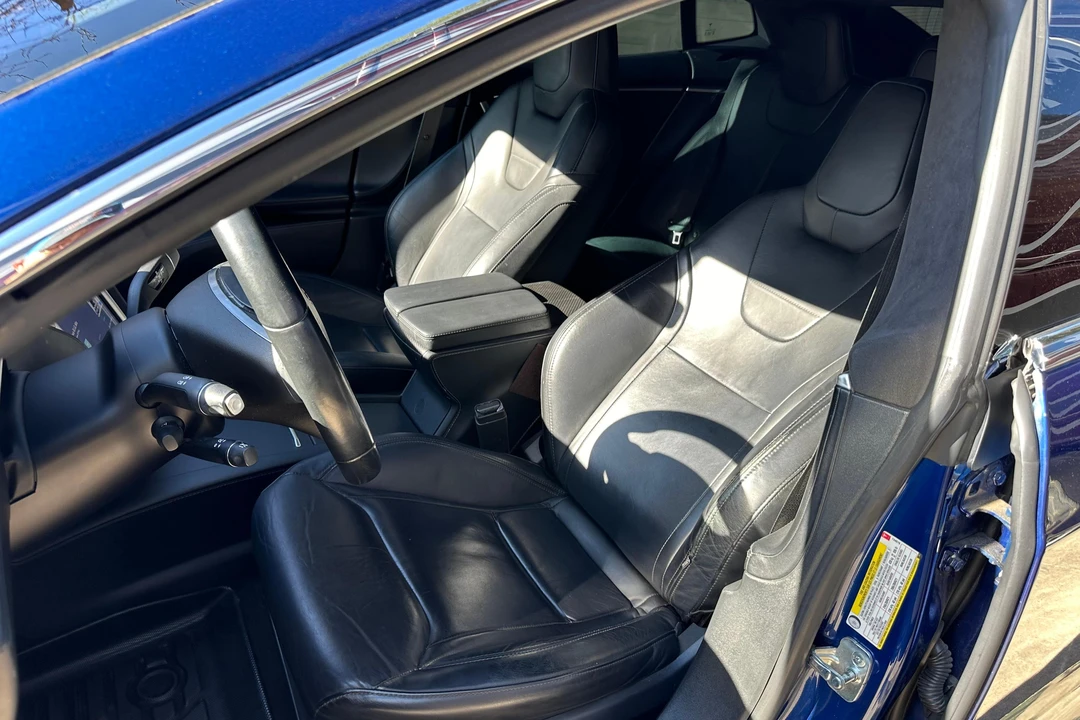 2016 Tesla Model S - Image 28 of 31