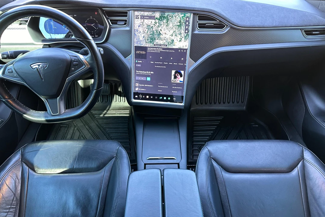 2016 Tesla Model S - Image 27 of 31