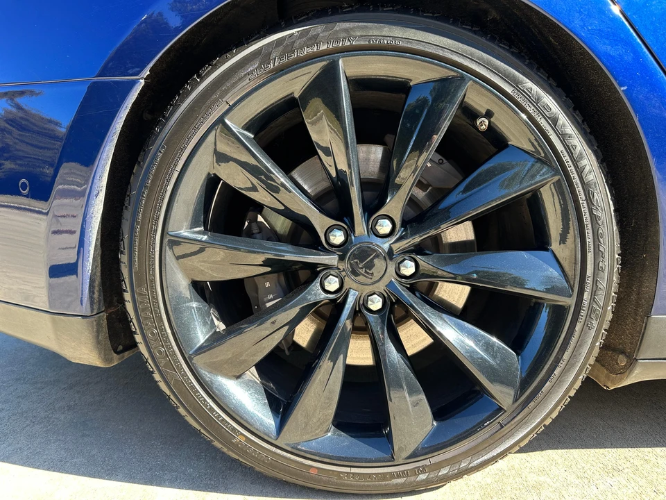 2016 Tesla Model S - Image 22 of 31