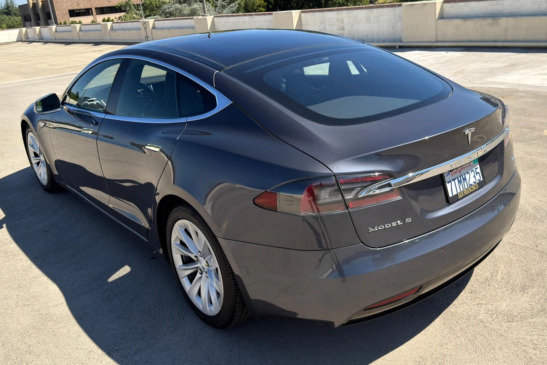 2016 Tesla Model S - Image 4 of 31
