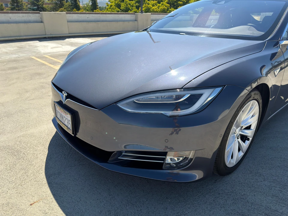 2016 Tesla Model S - Image 25 of 31