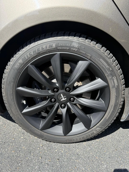 2016 Tesla Model S - Image 22 of 31