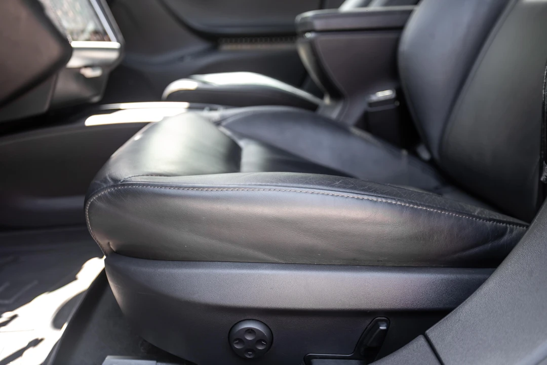 2016 Tesla Model S - Image 29 of 31