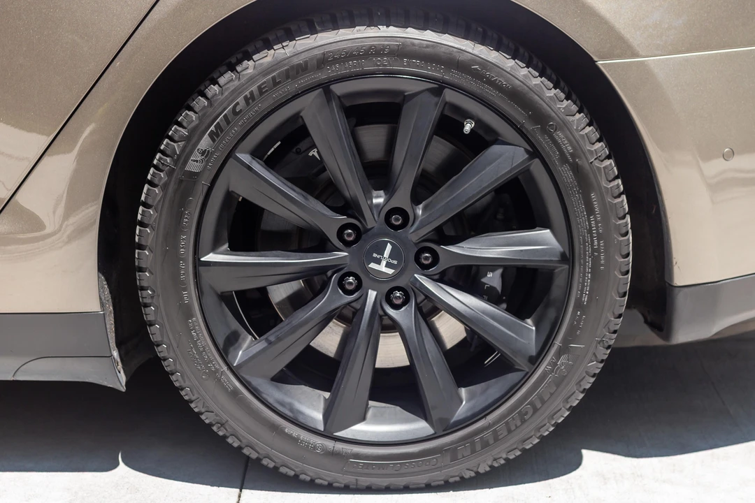 2016 Tesla Model S - Image 19 of 31