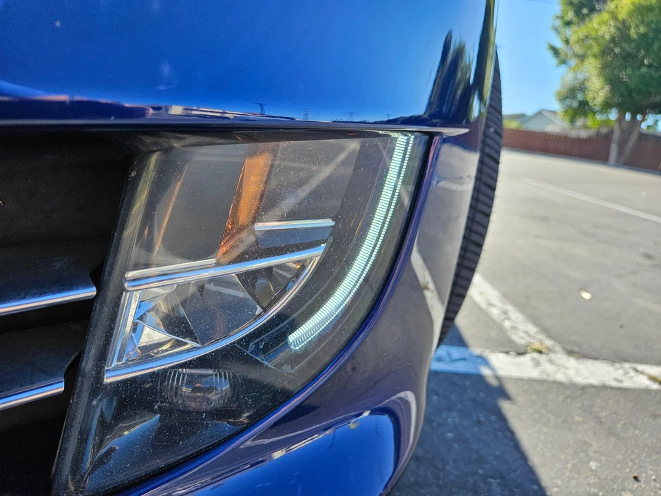 2016 Tesla Model S - Image 30 of 31