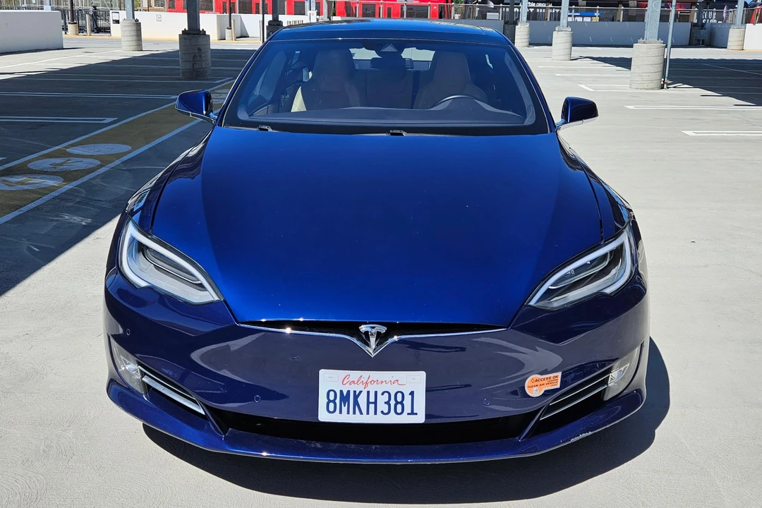 2016 Tesla Model S - Image 2 of 31