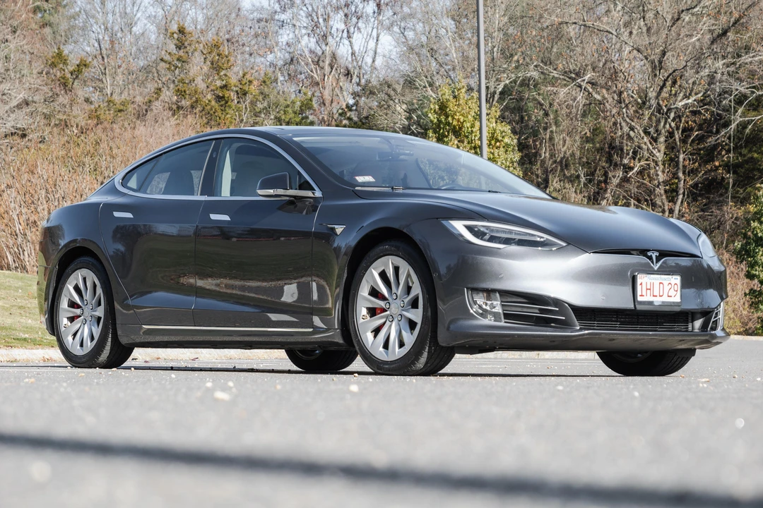 2016 Tesla Model S - Image 20 of 31