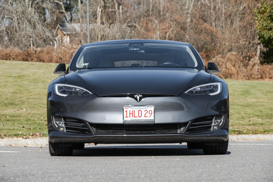 2016 Tesla Model S - Image 7 of 31