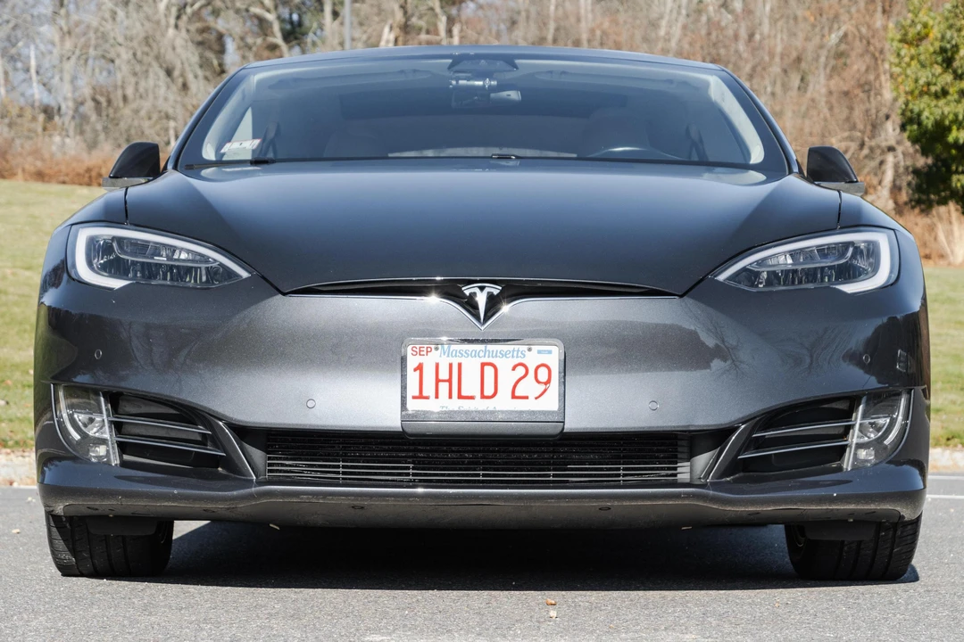 2016 Tesla Model S - Image 2 of 31