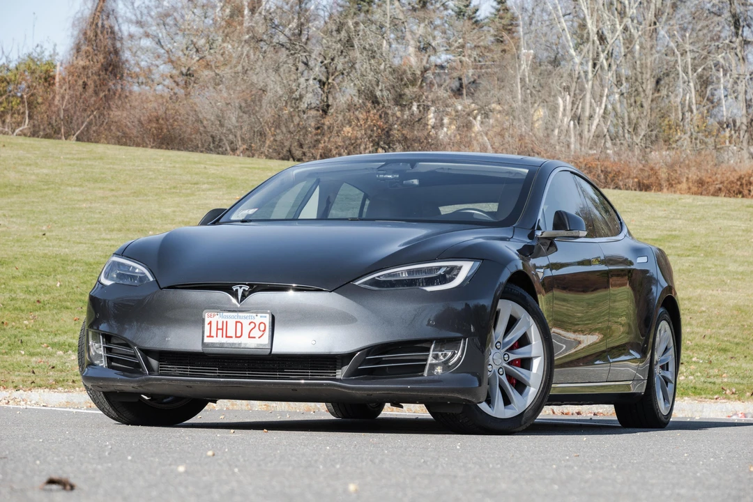 2016 Tesla Model S - Image 10 of 31