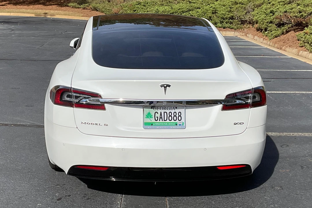 2016 Tesla Model S - Image 5 of 31
