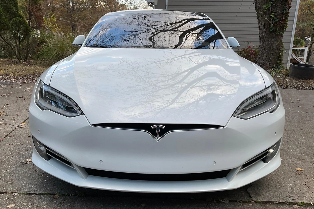 2016 Tesla Model S - Image 2 of 31
