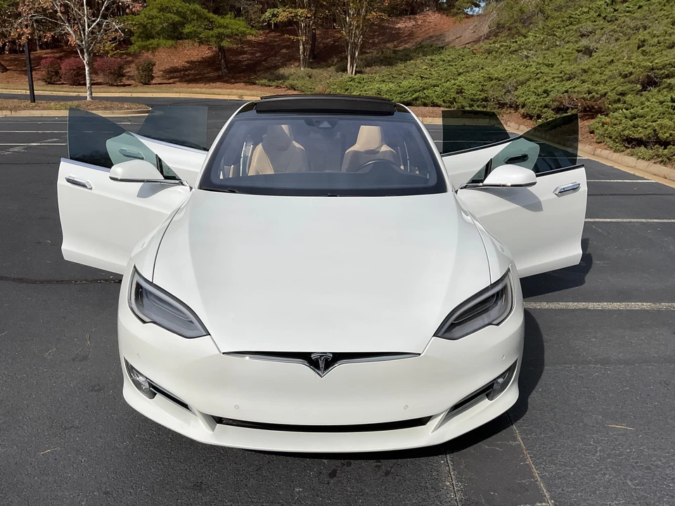 2016 Tesla Model S - Image 7 of 31
