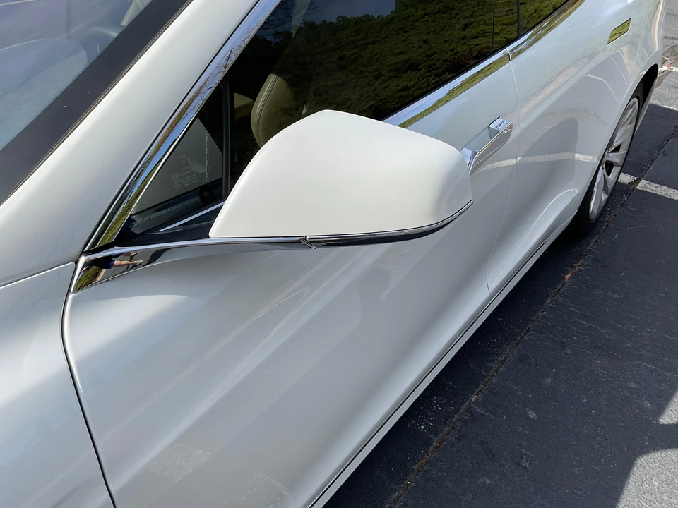 2016 Tesla Model S - Image 15 of 31