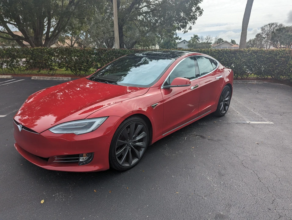 2016 Tesla Model S - Image 7 of 31