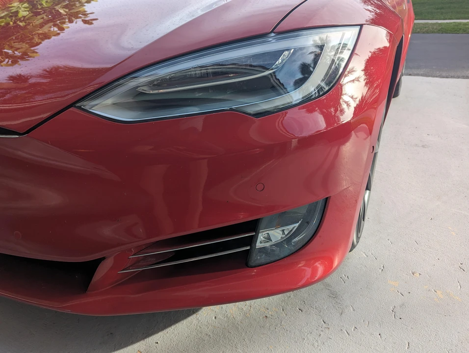 2016 Tesla Model S - Image 25 of 31