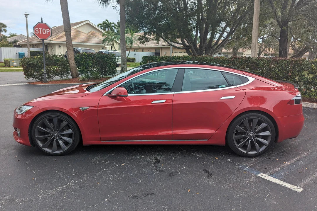 2016 Tesla Model S - Image 3 of 31