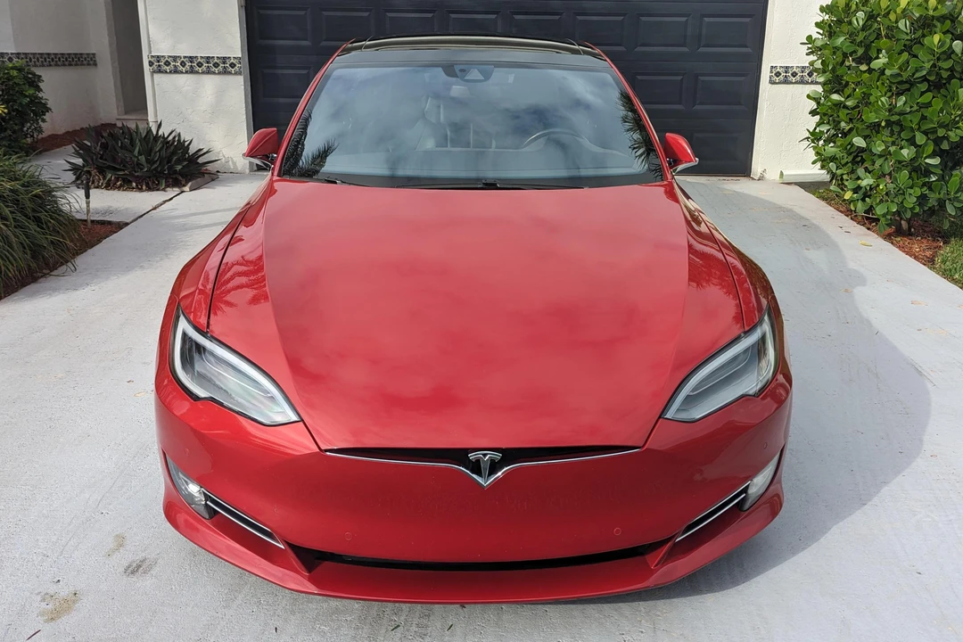 2016 Tesla Model S - Image 2 of 31