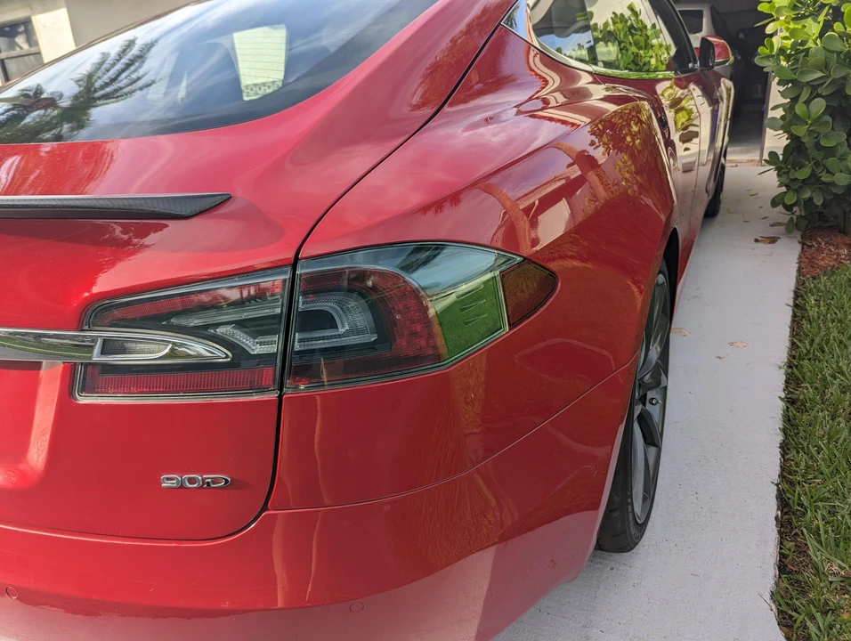 2016 Tesla Model S - Image 31 of 31