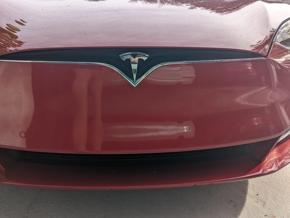 2016 Tesla Model S - Image 24 of 31