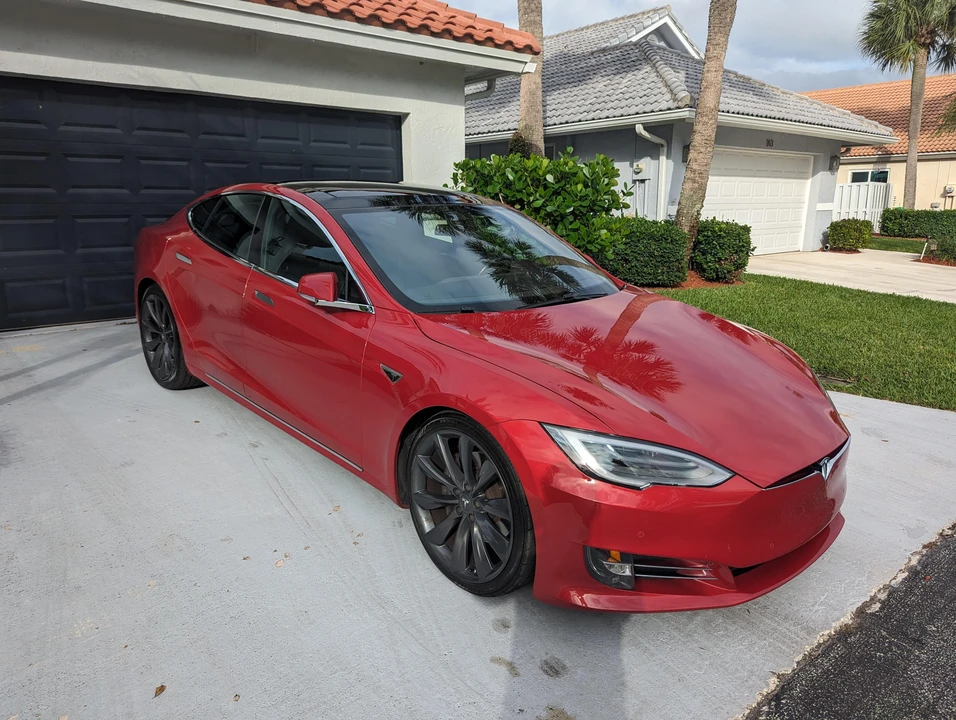 2016 Tesla Model S - Image 20 of 31
