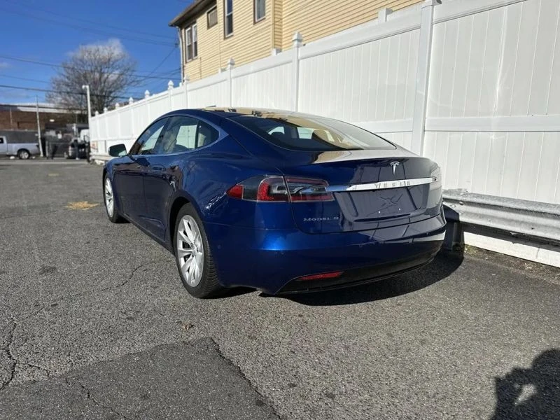 2016 Tesla Model S - Image 5 of 12