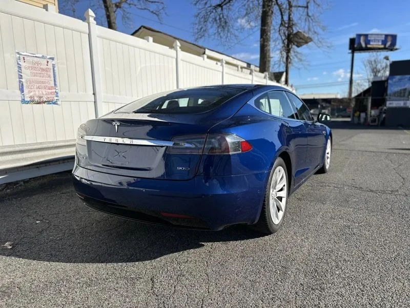 2016 Tesla Model S - Image 7 of 12