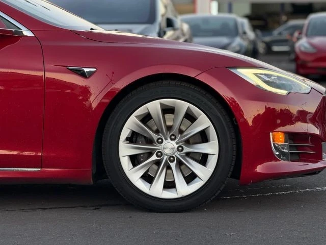2016 Tesla Model S - Image 7 of 12