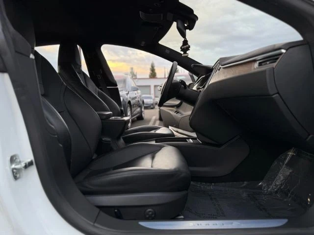 2016 Tesla Model S - Image 13 of 21