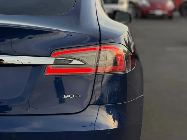 2016 Tesla Model S - Image 9 of 21