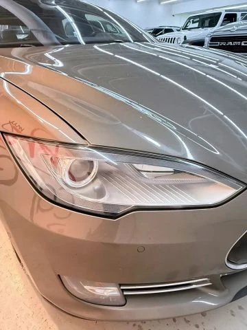 2016 Tesla Model S - Image 14 of 21