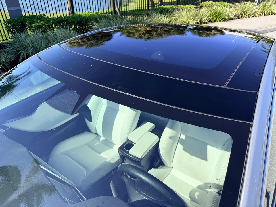 2016 Tesla Model S - Image 23 of 31
