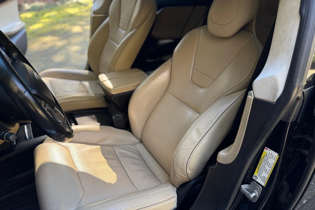 2016 Tesla Model S - Image 24 of 31