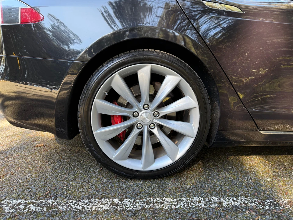 2016 Tesla Model S - Image 20 of 31