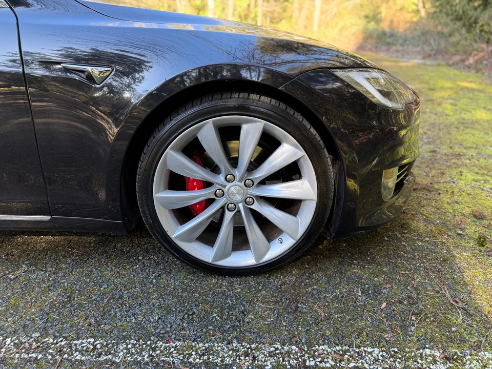 2016 Tesla Model S - Image 21 of 31