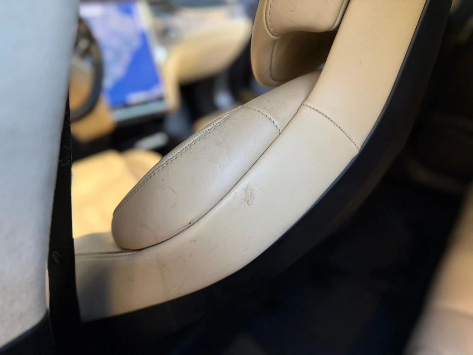 2016 Tesla Model S - Image 29 of 31