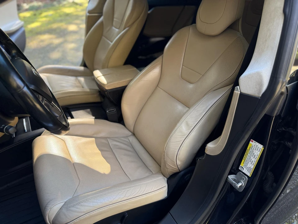2016 Tesla Model S - Image 27 of 31